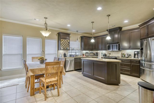 2205 Ironwood Drive, College Station, TX 77845
