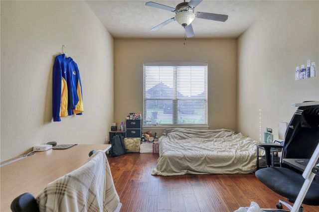 2205 Ironwood Drive, College Station, TX 77845