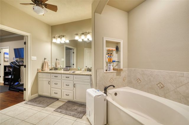 2205 Ironwood Drive, College Station, TX 77845