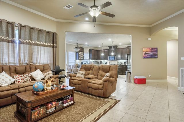 2205 Ironwood Drive, College Station, TX 77845
