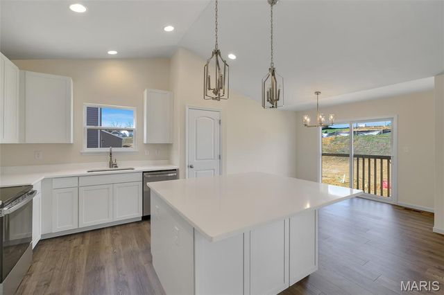 302 Osprey Court, Lake St Louis, MO 63367