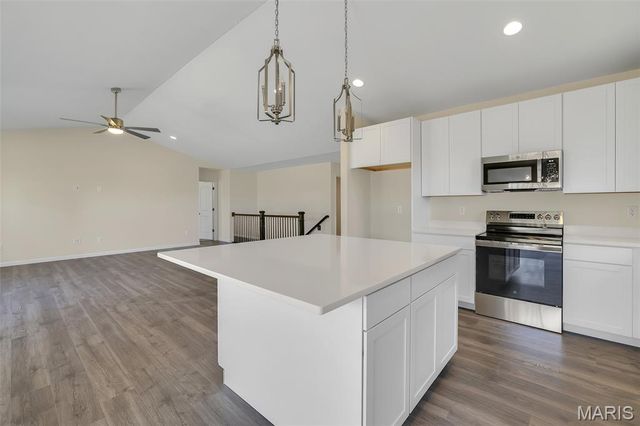 302 Osprey Court, Lake St Louis, MO 63367