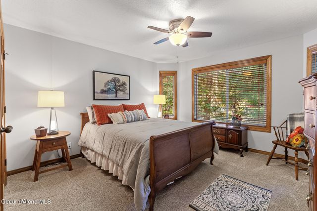 673 E Arena Loop, Hayden, ID 83835
