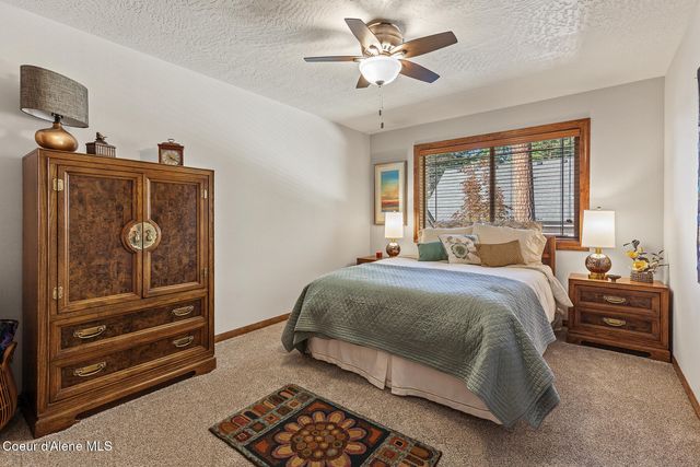 673 E Arena Loop, Hayden, ID 83835