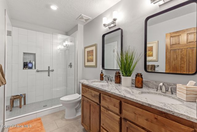 673 E Arena Loop, Hayden, ID 83835