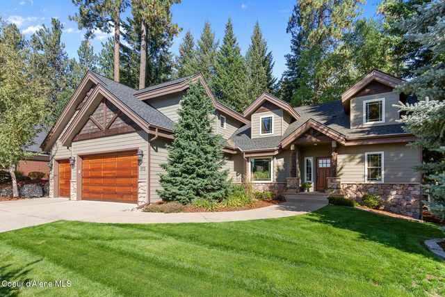 673 E Arena Loop, Hayden, ID 83835