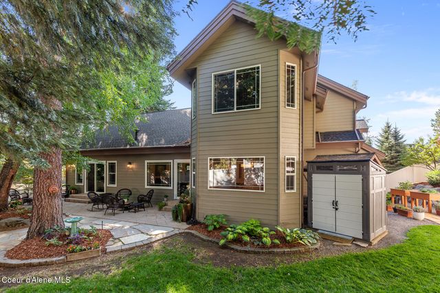 673 E Arena Loop, Hayden, ID 83835