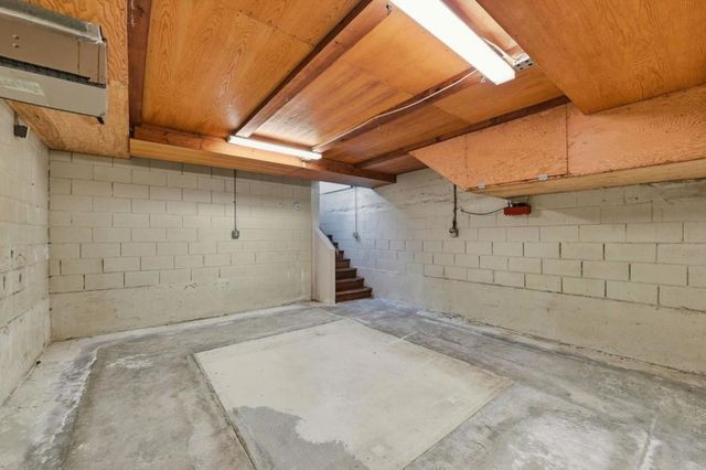 12861 Foothill Lane, Saratoga, CA 95070