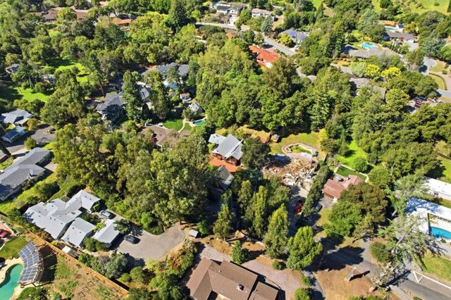 12861 Foothill Lane, Saratoga, CA 95070