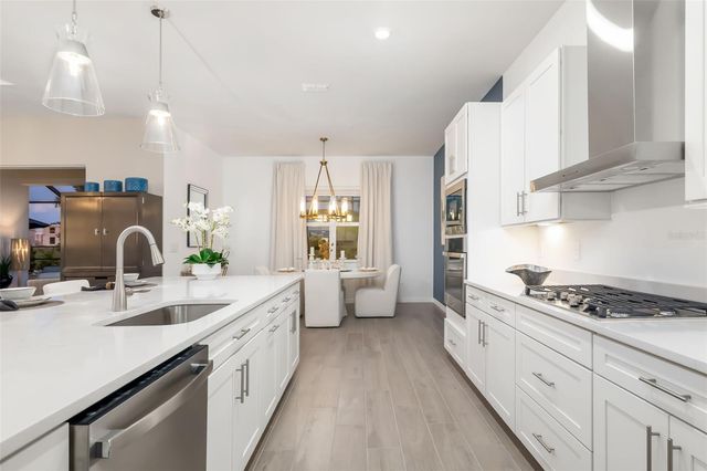 5617 LIGHTNING WHELK LANE, Lakewood Ranch, FL 34211