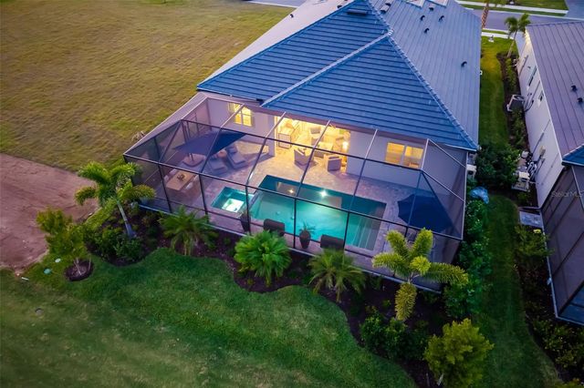 5617 LIGHTNING WHELK LANE, Lakewood Ranch, FL 34211