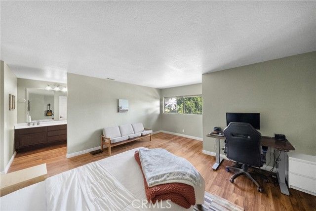 2172 Falcon Crest Drive, Riverside, CA 92506