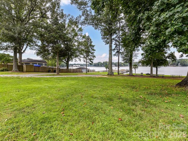 21624 Rio Oro Drive 50, Cornelius, NC 28031