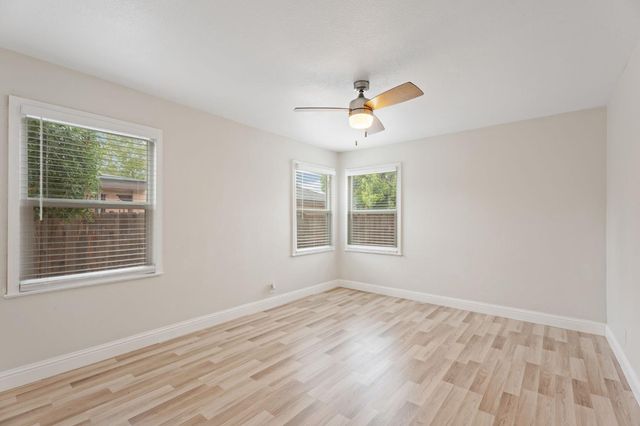 818 W Peralta Way, Fresno, CA 93705