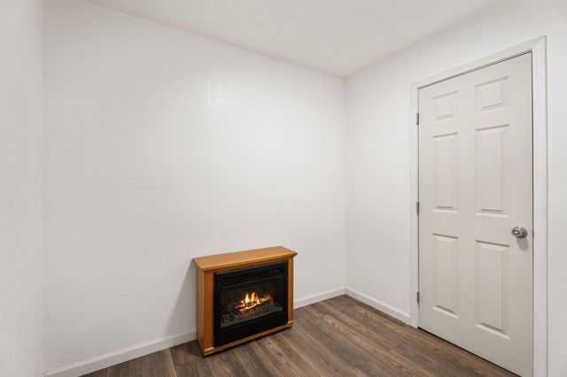 818 W Peralta Way, Fresno, CA 93705