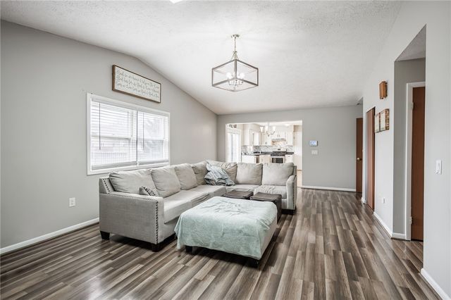 3 Tyler Trail, Parma, NY 14468