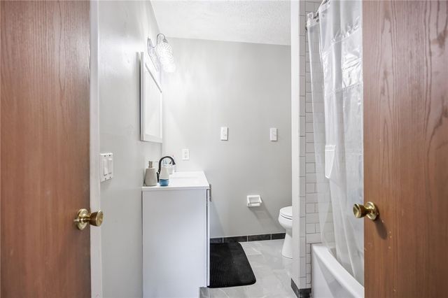 3 Tyler Trail, Parma, NY 14468