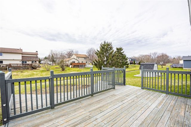 3 Tyler Trail, Parma, NY 14468