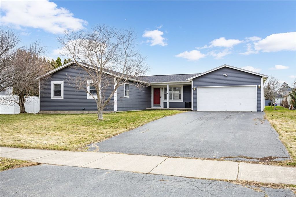 3 Tyler Trail, Parma, NY 14468