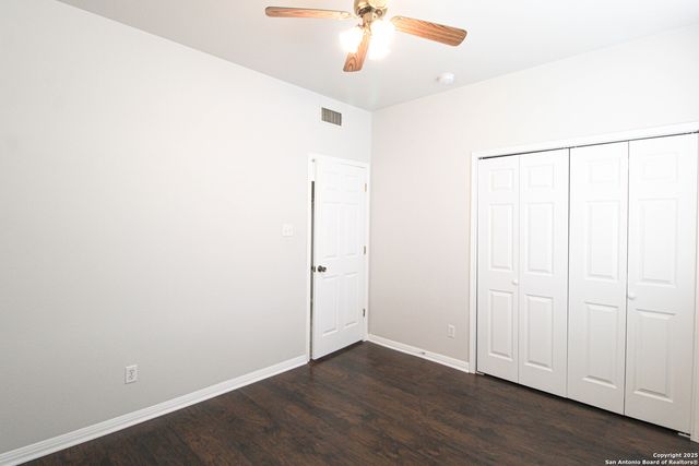 530 Dukeway Apt 3, Universal City, TX 78148