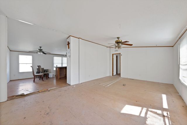 1136 Green Tree Acres Road, Kemp, TX 75143