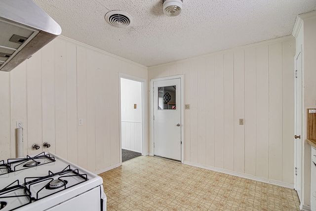 4836 Overton Avenue, Fort Worth, TX 76133