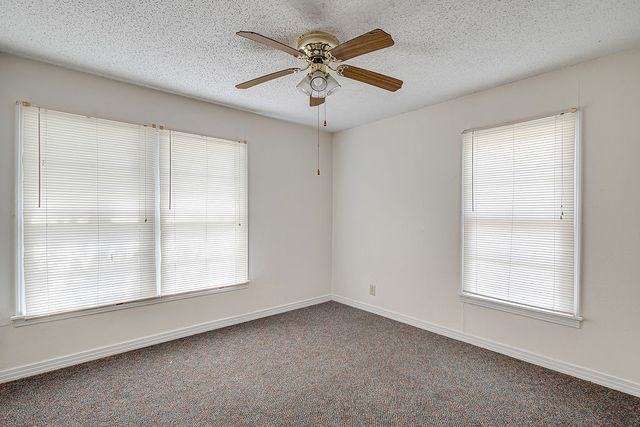 4836 Overton Avenue, Fort Worth, TX 76133