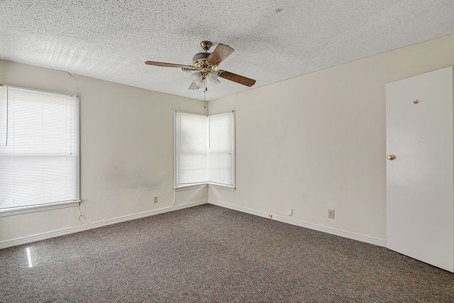 4836 Overton Avenue, Fort Worth, TX 76133