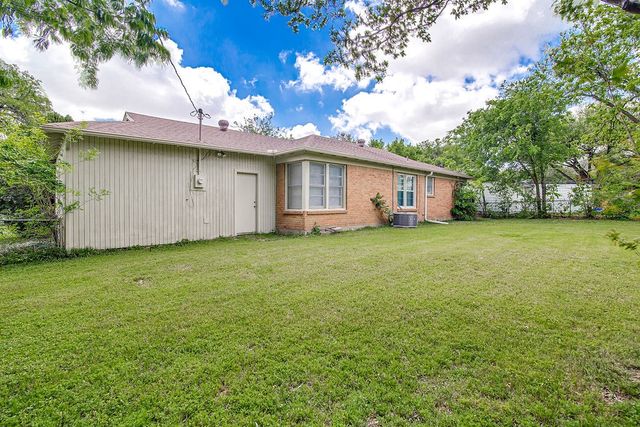 4836 Overton Avenue, Fort Worth, TX 76133