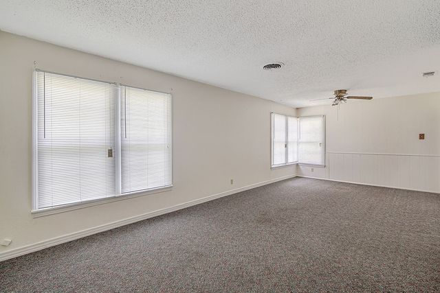 4836 Overton Avenue, Fort Worth, TX 76133