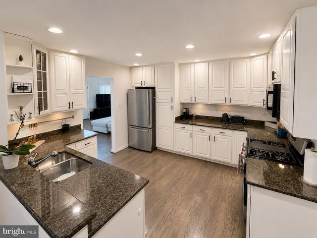 6018 WALHAVEN DR, Alexandria, VA 22310