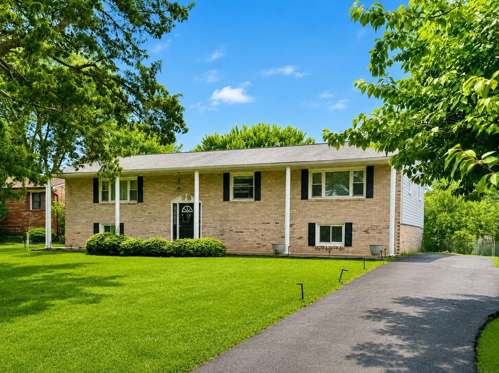 6018 WALHAVEN DR, Alexandria, VA 22310