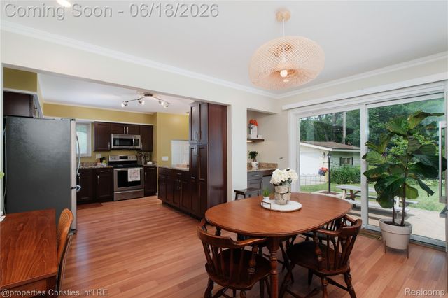 4228 Rosewold Avenue, Royal Oak, MI 48073