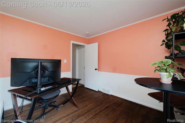 4228 Rosewold Avenue, Royal Oak, MI 48073