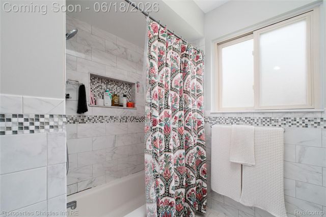 4228 Rosewold Avenue, Royal Oak, MI 48073