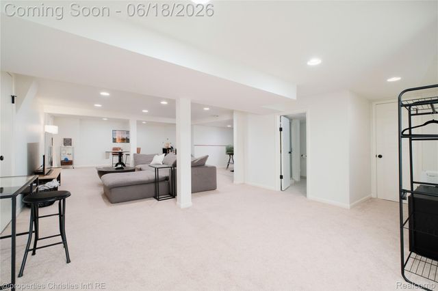 4228 Rosewold Avenue, Royal Oak, MI 48073
