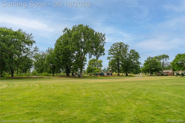 4228 Rosewold Avenue, Royal Oak, MI 48073