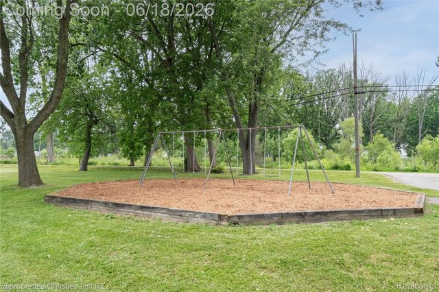 4228 Rosewold Avenue, Royal Oak, MI 48073