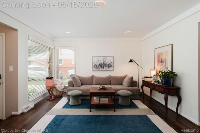 4228 Rosewold Avenue, Royal Oak, MI 48073