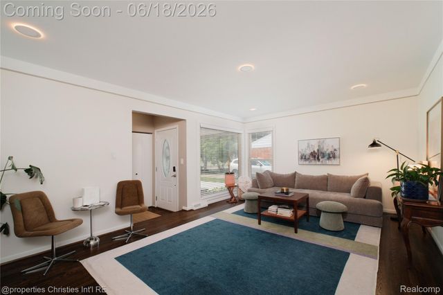 4228 Rosewold Avenue, Royal Oak, MI 48073