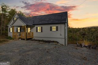 587 E Oak Trace, Jasper, GA 30143