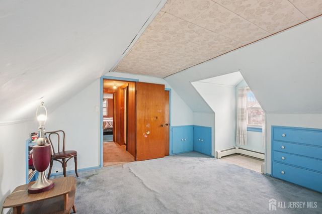 31 Highway Terrace, Edison, NJ 08817