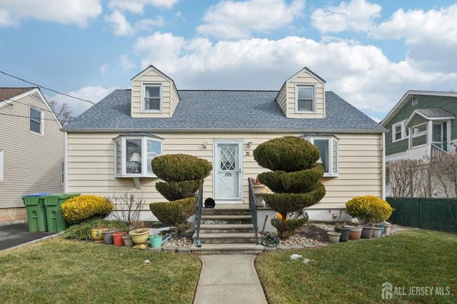 31 Highway Terrace, Edison, NJ 08817