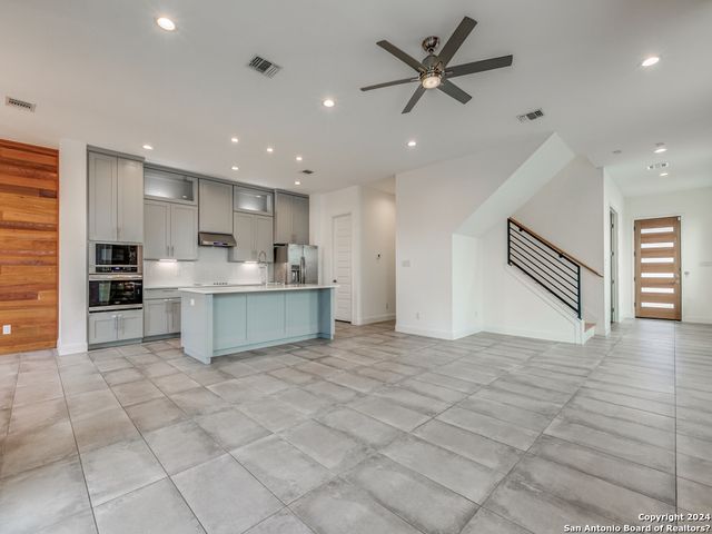 7614 LOST MINE PEAK, San Antonio, TX 78240