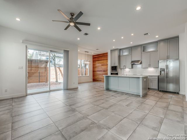 7614 LOST MINE PEAK, San Antonio, TX 78240