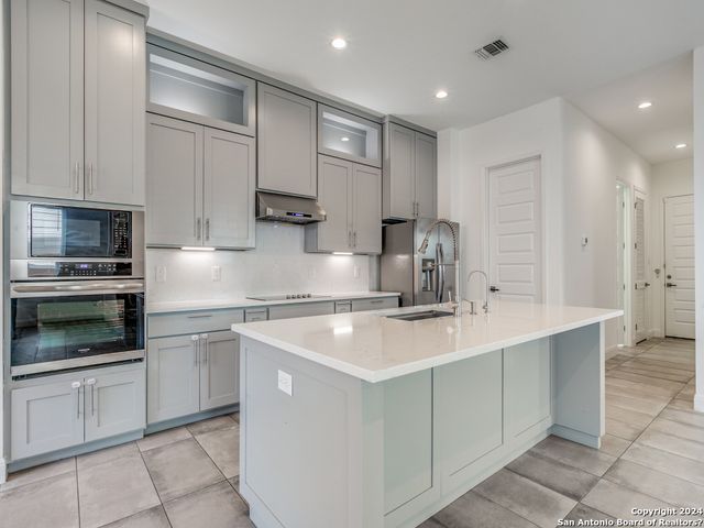 7614 LOST MINE PEAK, San Antonio, TX 78240