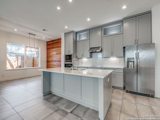 7614 LOST MINE PEAK, San Antonio, TX 78240