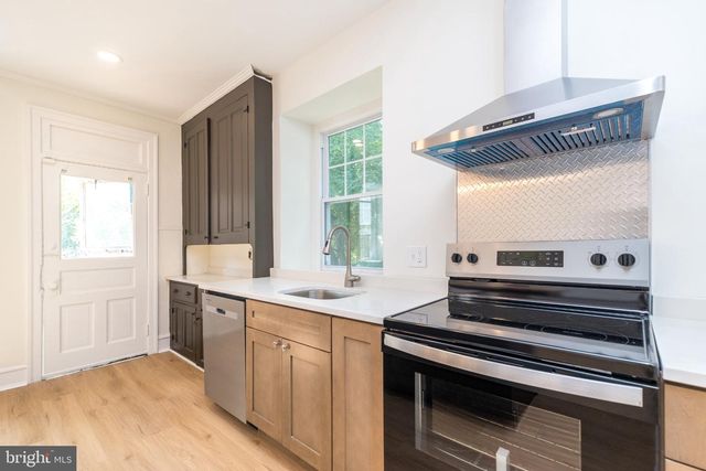 251 WASHINGTON LN, Jenkintown, PA 19046