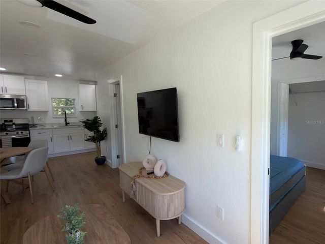 612 N HAMPTON AVENUE, Orlando, FL 32803