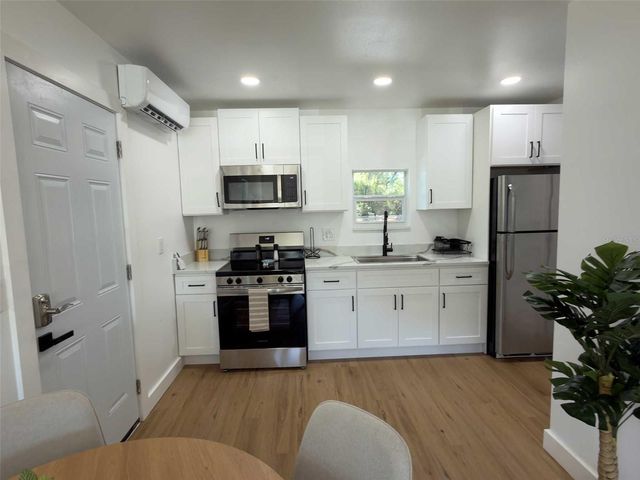 612 N HAMPTON AVENUE, Orlando, FL 32803